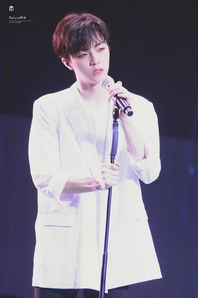 180505 HQ part1

＃陳立農
＃ChenLiNong
#천리농 
＃陈立农