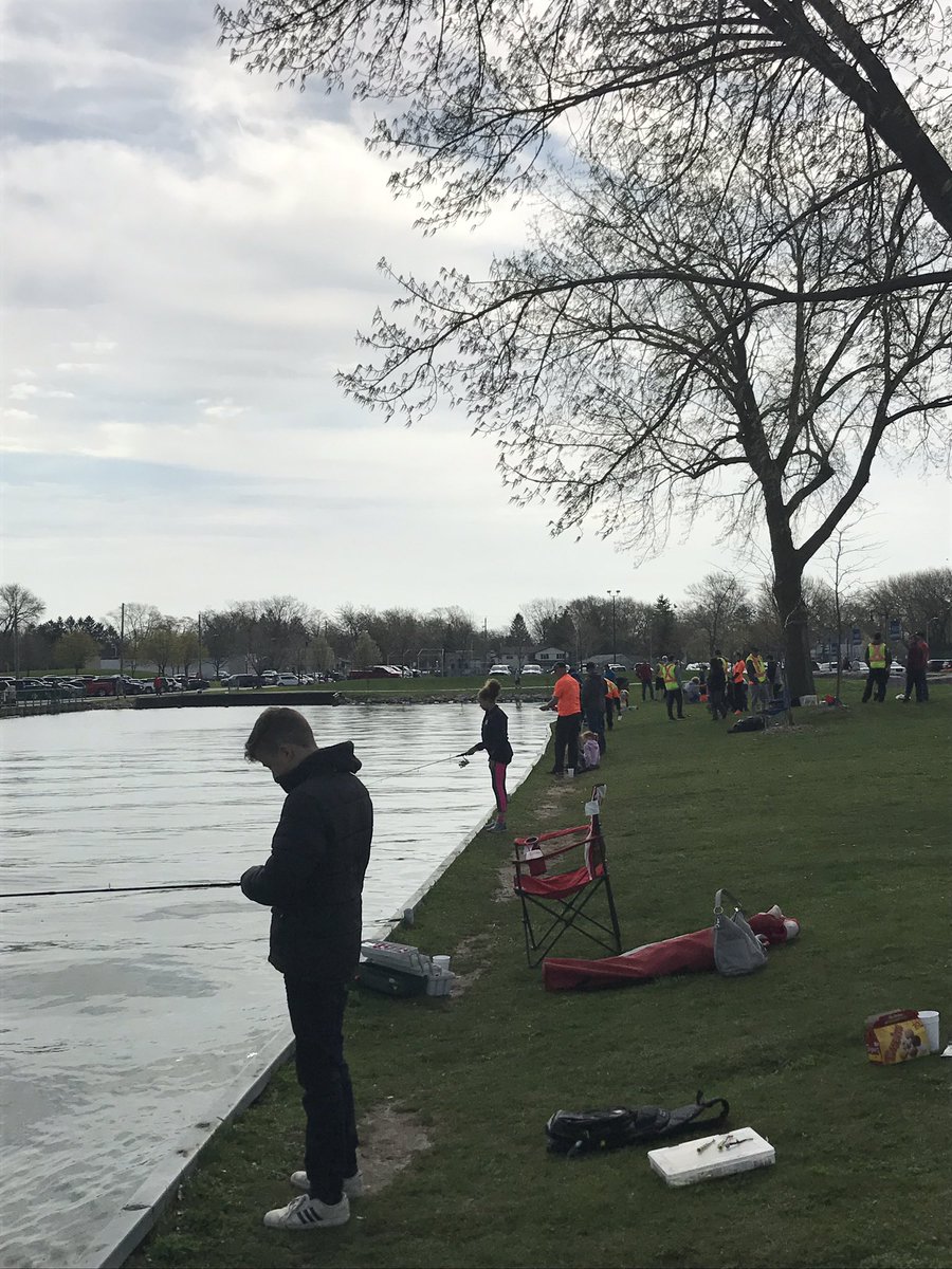 irish_jules's tweet photo. Fishing Derby today @LasallefireON #fireassociation #livinglasalle https://t.co/i98BPJSwEz