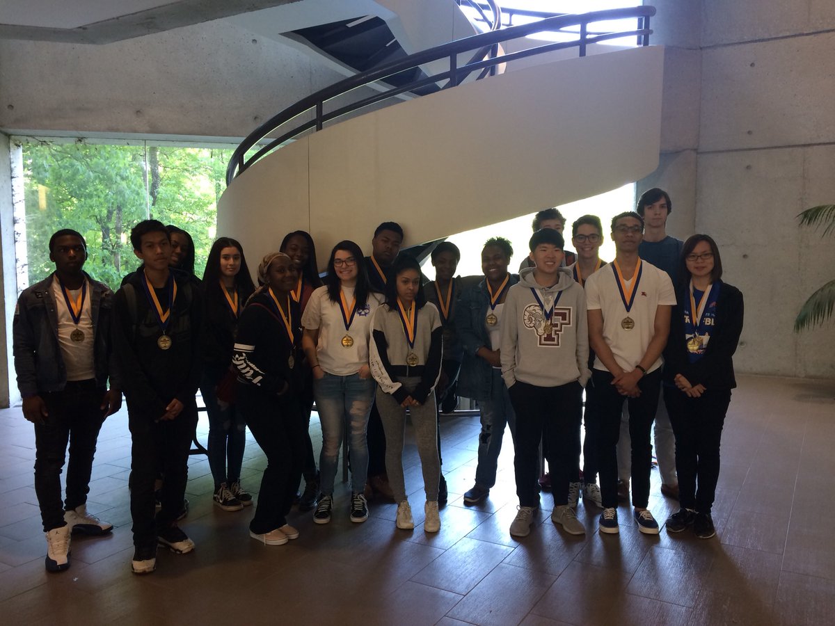 lbowenaps's tweet image. Congratulations CTAE NAHS’ Microsoft Office Specialist and 4 students who earned MOS “Master.” They received 2018 MOS medals for their achievements. #Congratulations #BusTech#CTAE#MOScertified @TheWarriorWire_ @APSCTAE @NAHSStudentSec @NAHS9th @APSNAWarriors