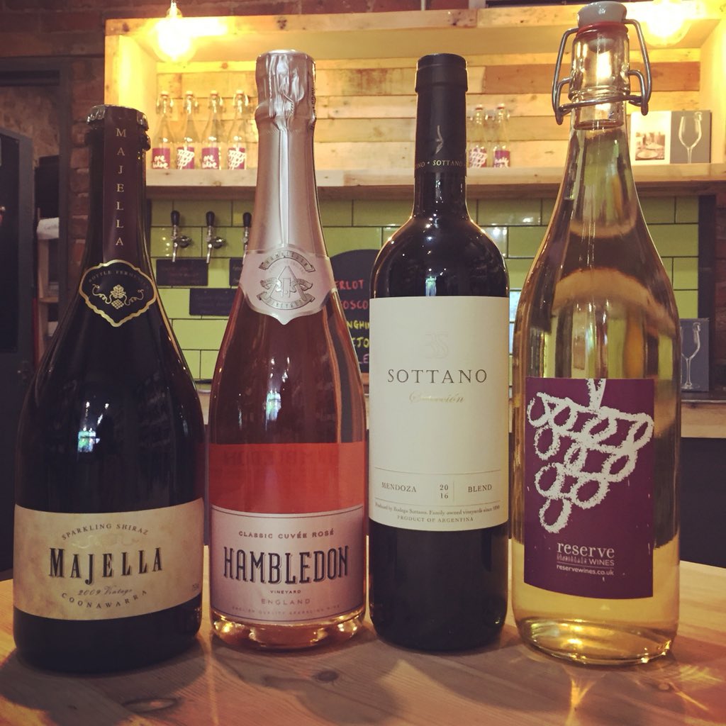 Bank holiday BBQ wine. 
L-R:Majella Sparkling Shiraz (AUS) to whet your appetite. Hambledon Classic Cuvée Rosé (ENG) for grilled salmon, Sottano Selección Blend *malbec, cab sauv, petit verdot* (ARG) for 🍔 lovers. Bernado Ferina Verdejo *keg wine*(SPA) to sip in the glorious☀️
