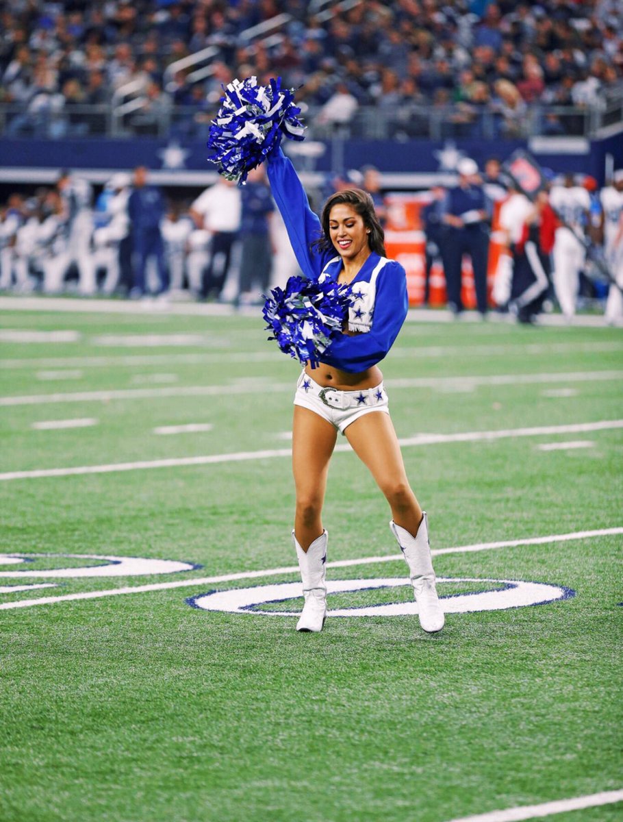 SimoneCulwell's tweet photo. I want to wish everyone auditioning for DCC today GOOD LUCK! 🍀🌟 Make your dreams come true, and don’t be afraid to work hard for what you want! #DCCAuditions #dcc #dancelife #dreamsdocometrue https://t.co/k77ZkAwWR4