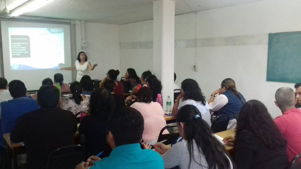 maganapablo's tweet photo. Cumpliendo metas 2da. sesión de Proyecto de Enseñanza en las regiones de Sierra de Amula, Lagunas y Sur. 207 docentes atendidos, gracias a ATP de Autlán y @CAMCdGuzman por su compromiso en esta jornada. Estrategia de Formación Continua @saire83 @sergioruvalca https://t.co/pzVRjbCD6n