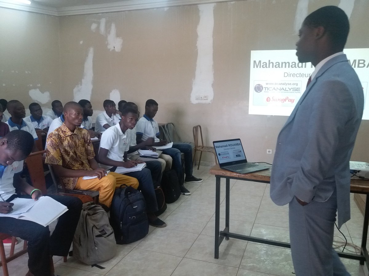 A l'occasion des 72h de l'Institut Burkinabè Des Arts Et Metiers (IBAM), Mahamadi Rouamba  PDG de Ticanalyse et promoteur de Beoogolab  s'est entretenu avec les étudiants dudit institut sur les défis et opportunités de l'entreprenariat numérique ce samedi 5 mai 2018.
