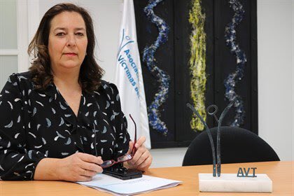 PPMajadahonda's tweet photo. Queremos trasladar nuestra enhorabuena y apoyo a la nueva presidenta de la @_AVT_ @maitearaluce #Memoria #Verdas #Dignidad #Justicia Siempre con vosotros https://t.co/fuhaVEBLPJ