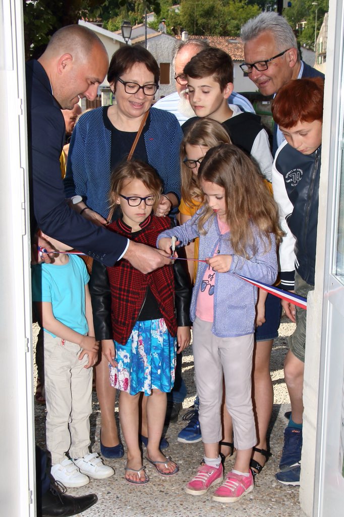 Jallais_PH's tweet photo. Inauguration du centre de loisirs « la Souris verte » de #lachapelledespots ce matin ; un superbe outil au service des enfants du territoire & de la population. Une vraie réussite soutenue par @imbertcorinne17 @Prefet17 @departement17 #CAF17 #CDAsaintes ; merci a tous ! #jeunesse https://t.co/TSJeO0WnKm