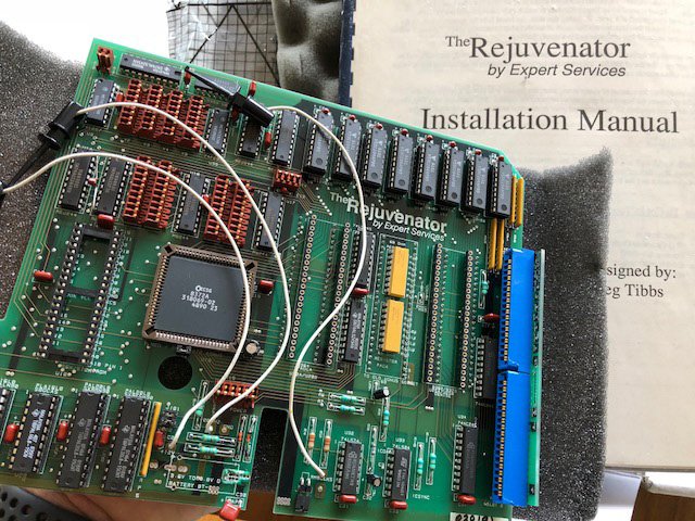 AmigaL0ve's tweet photo. A1000 "Holy Grail" mod: The Rejuvenator. Video: https://t.co/pyEVKogtA6 Article: https://t.co/vLf2B2urgi Hope you enjoy this work. TL;DR: A1000 non-destructive mod = 1-2 MB Chip + KS ROM. And it is my intention to BRING BACK THE REJUVENATOR in 2018. Who's with me? More soon... https://t.co/pTq98P4ctt