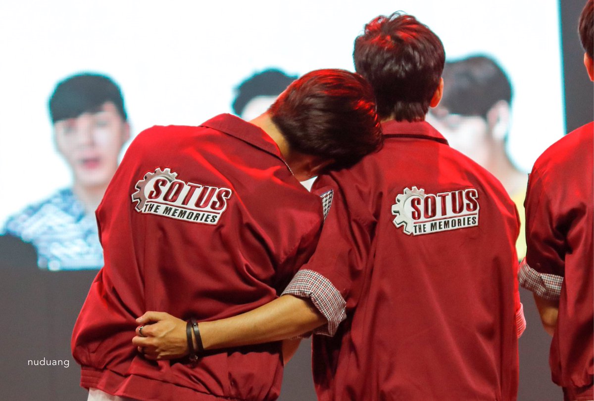 MBMB9397_GG's tweet photo. ชอบรูปนี้จัง อบอุ่นมากเลยเนอะ
ไม่ต้องเอ่ยคำปลอบโยนอะไร 
แค่อยู่ข้างๆกัน แค่นี้ก็ดีมากแล้วจริงๆ
#ขอบคุณเจ้าของรูปค่า 
#ทีมพีรญา
#SotusTheMemories
#KristPerawat 
#SingtoPrachaya https://t.co/hry700EfBt