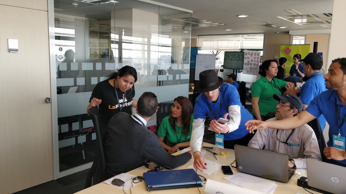 BMCI_BNPP's tweet photo. #HackDaysBMCI #OpenInnovation  
[Day2]
Les équipes poursuivent la phase 4 sous la thématique du #DéveloppementDuBackEnd >>> Produit &amp; ScreenShot. https://t.co/0CKXZieKWf