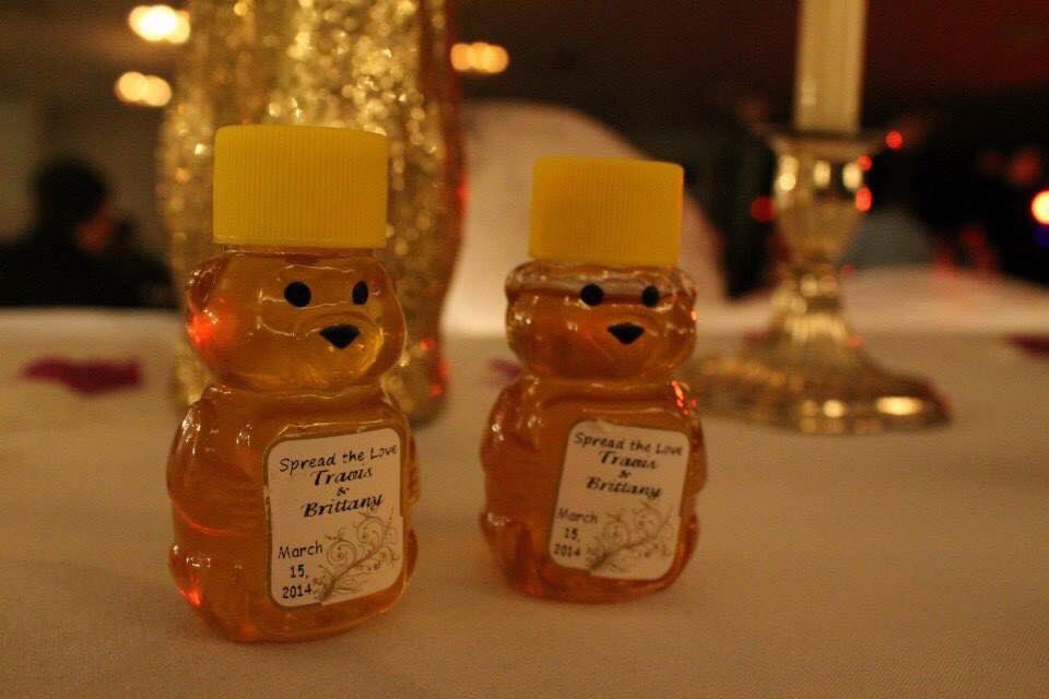 tbhco's tweet photo. When it comes to #wedding favors, we've got you covered. Spread the #love with something sweet on your big day. Message us for details! #minnesotawedding https://t.co/Gu5G9BCuGY