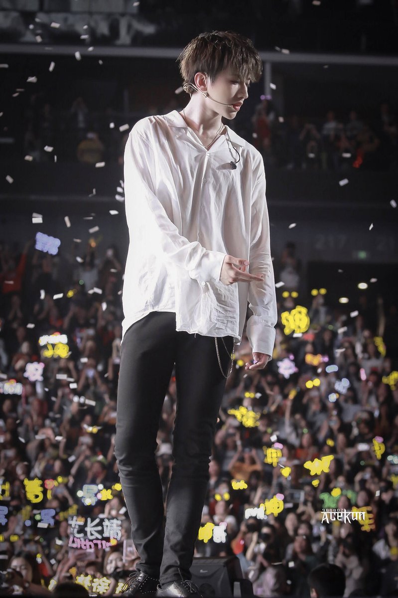 caixukun_pics's tweet photo. cr AceKun_蔡徐坤个站
https://t.co/RmKOPrbAH3
https://t.co/lj23L76JLm
https://t.co/N5zwHePw5L https://t.co/SpZbCOs8VO