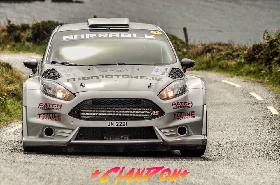 Stunning pace from @RBarrableRally &amp; <a href="/Damien_Dentman/">Damien Connolly</a> today to lead the <a href="/RallyoftheLakes/">KDMC</a> overnight...

📸 <a href="/CIAND0N/">Cian Don</a> 📸
