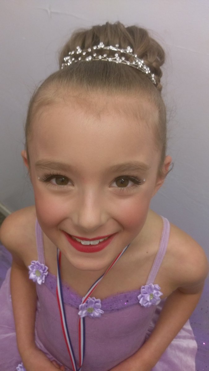 Mrs__Doug's tweet photo. @FallaParkSchool @MissScottFallaP @Miss_Carr_Falla Holly at the spring dance festival at the Tyne Theatre and Opera House. Came 3rd out of 25 dancers! 😍😍 https://t.co/nQZIKPfi8g