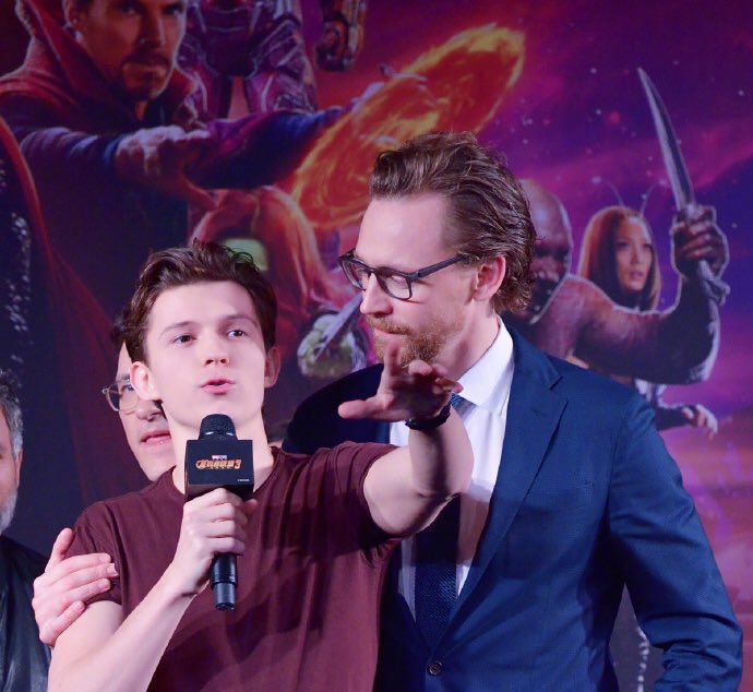 padawanbuns's tweet photo. i swear to god this kid has too many dads https://t.co/TvQtfNudzL