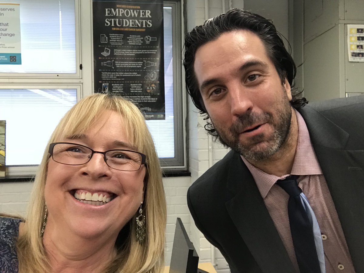 crramseur's tweet photo. A bit excited to take a selfie with @gcouros. Fantastic conference, quite a bit to reflect upon! Thanks #GCSDID #innovatorsmindset for the opportunity! https://t.co/CHl9QIco2l