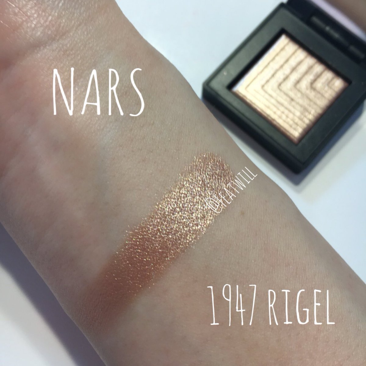 ここあここ こないだ ちゃんとデートした時の購入品 Nars デュアルインテンシティアイシャドウ 1947 Rigel 以前から狙ってたベージュ 茶系のデュアルで唯一持ってなかった色 今日は65 Sirosと69 Dark Angele 玉虫と合わせたら少しスモーキー