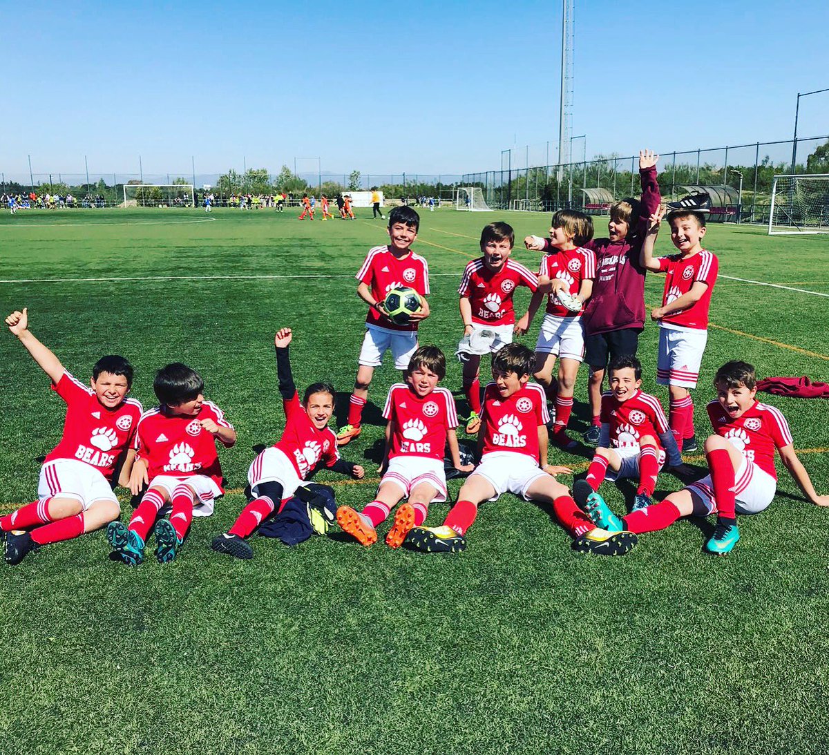 Nuestros Bears 🐻 de G4 ganan 2-1!!! #gobears ⚽️⚽️⚽️⚽️