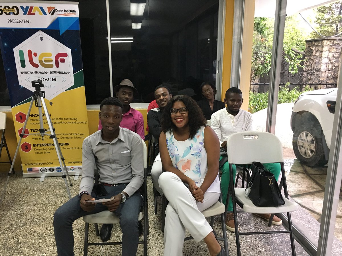 Michele_Maignan's tweet photo. Au lancement du Forum de l’innovation, de la technologie et de l’entrepreunariat ! .... #ITEFHaïti2018 #YLAI #ReverseExchangeProgram #500Gourdes #BelleCreole https://t.co/vNfdACvPVK
