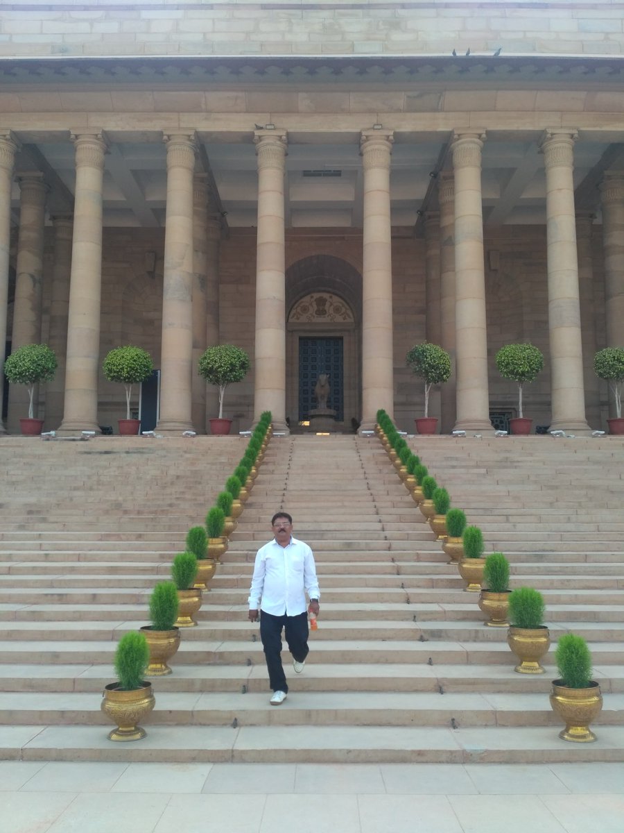 PareshGarud's tweet photo. Visited Rashtrapati  Bhavan https://t.co/CN6Cfv5981