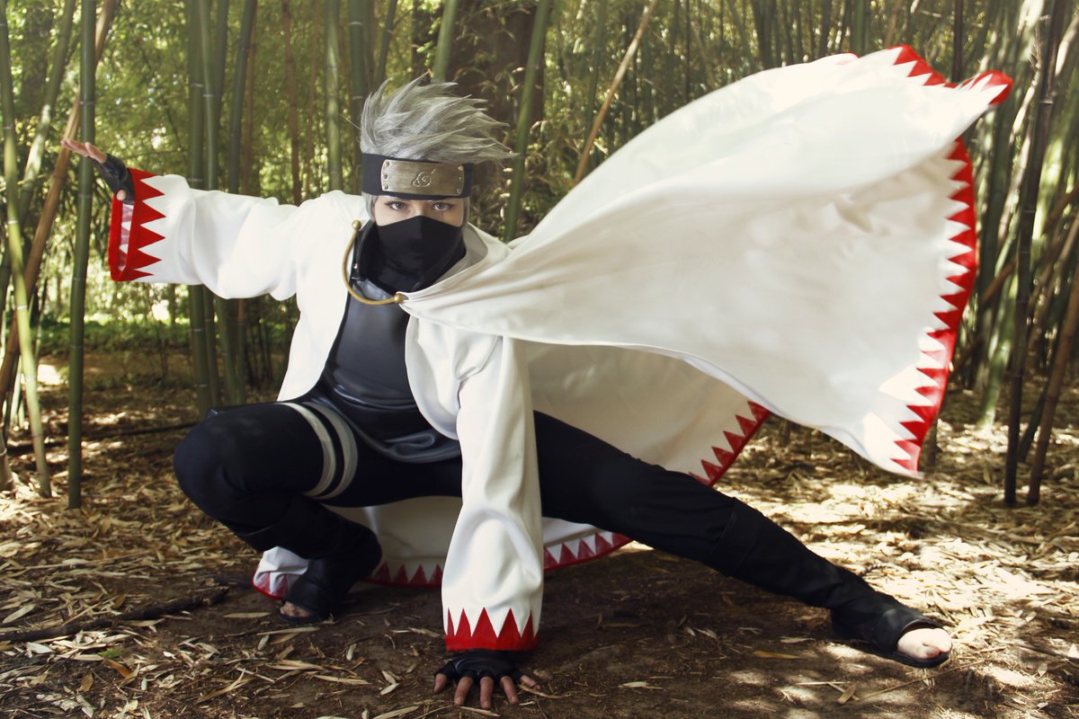 Kakashi Hokage cosplay / Twitter