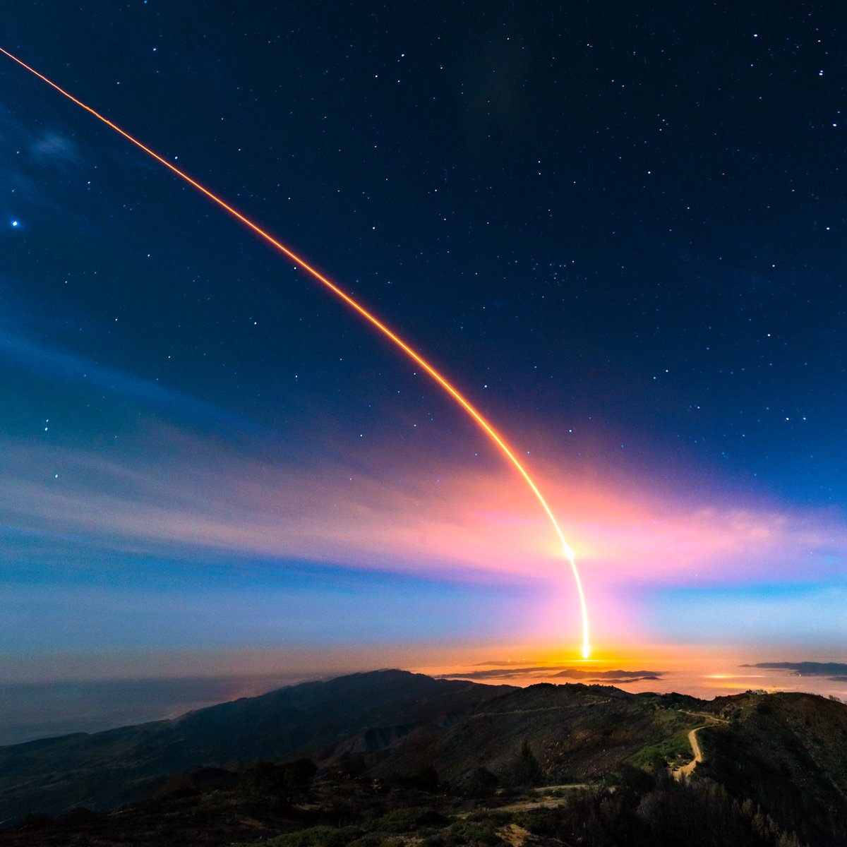 andyfortson's tweet photo. Today I photographed @NASAInSight’s launch to Mars. Read more about it on my Instagram: https://t.co/yKkntAxDrc #NASASocial @NASA https://t.co/wSyxc7Mfsp