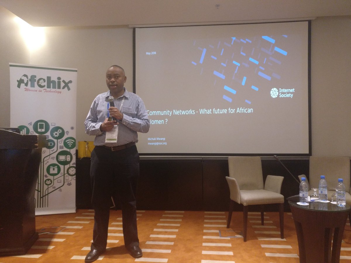 enamara's tweet photo. Why Africa needs to look at alternative ways of connecting the unconnected. @michukis from @internetsociety giving the case for #communitynetworks #AISDakar #AfChixTechWomen https://t.co/Kq0aLN0D4U