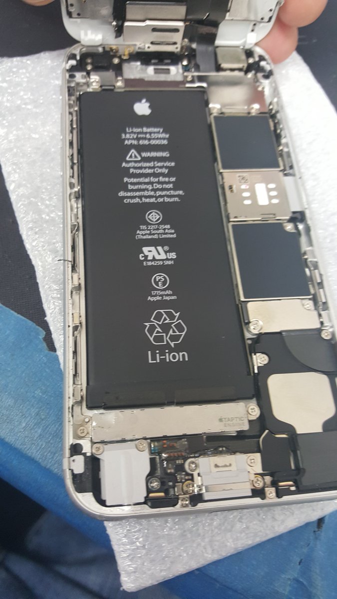 SarTech5's tweet image. 20% off all Computer, Laptop, Cellphone and MacBook repairs! Just check in with any social media app!