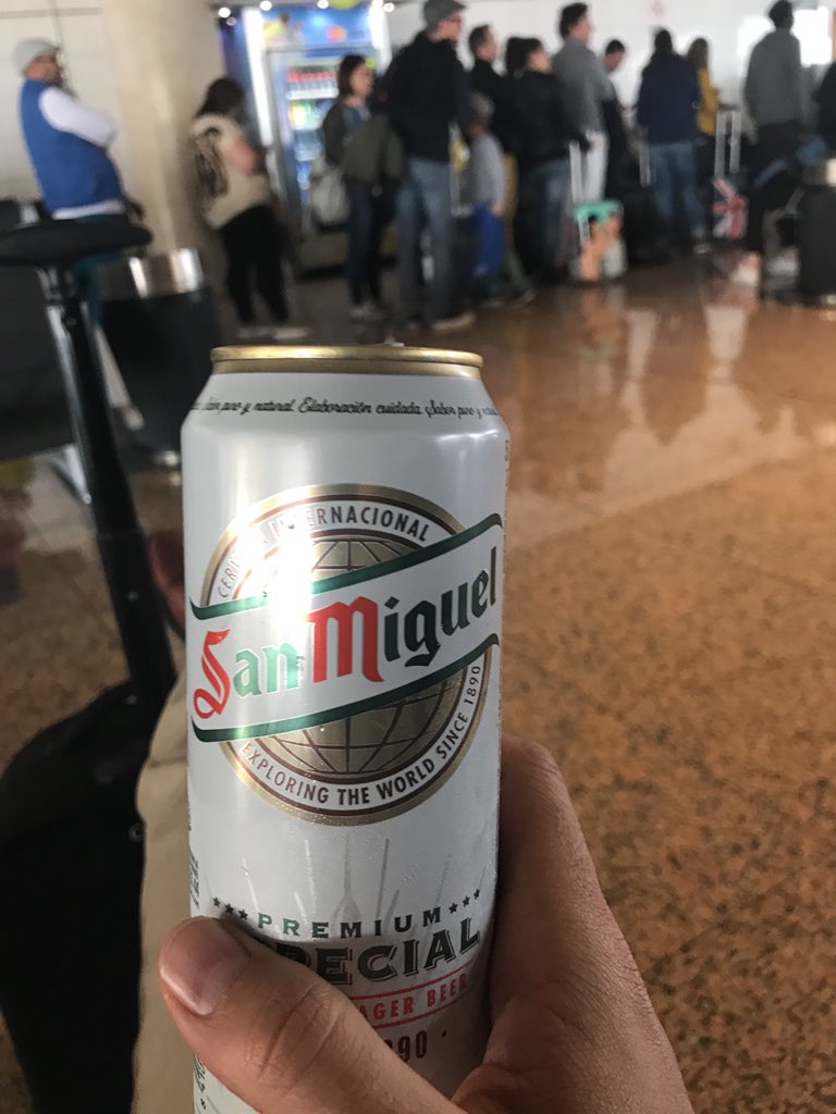 MartinBauerOne's tweet photo. Thank you @sanmiguel for existing and being available at Barcelona airport. Without you this @easyJet delay would be unbearable. Someone help me on the plane please. #travelstories #yourflightisdelayed #boardingPLEASE! https://t.co/AKQRSOyHnx