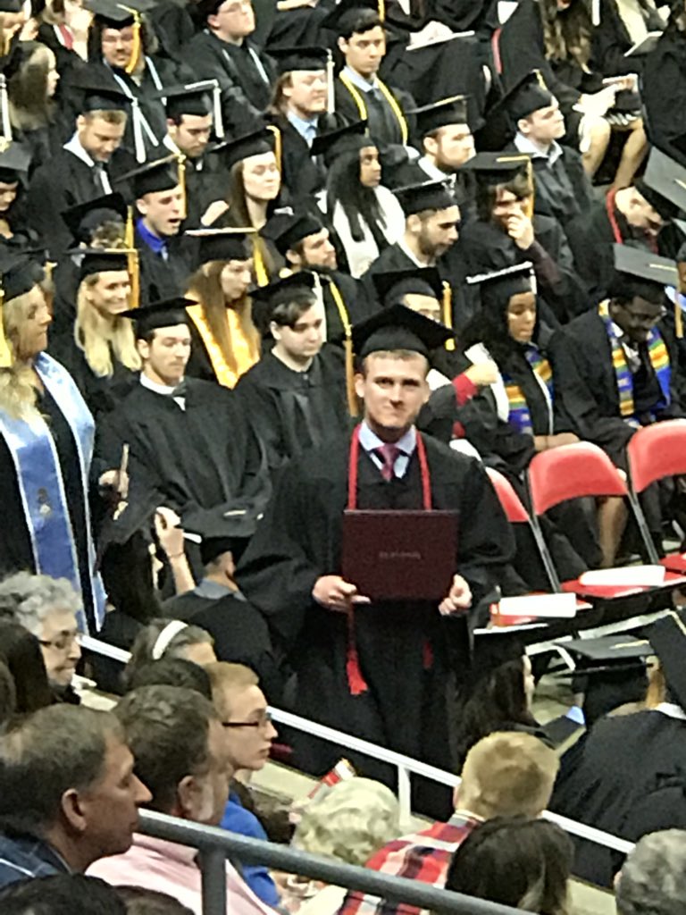 jimmymlove's tweet photo. Congrats @ajlove30! #isu #proudparents https://t.co/iiW9E1A7FZ