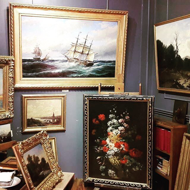 Marche_Dauphine's tweet photo. Voyagez dans le temps et retrouvez les salons de peintures dans le stand de Guillaume Roy, Stand 38.⠀

#marchedauphine #interior #interiors #interiordesign #interiordesigner #homedesign #homedesigner #decor #deco #decoration #midcentury #midcent… https://t.co/3DJNozQTId https://t.co/RbEsNPZf8L
