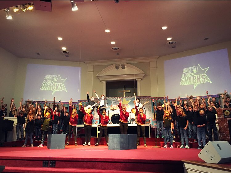 CoachOmerPE's tweet photo. Can’t wait to see Chor 412 put on this performance tomorrow night!!! @BayLeafLife #choir412 #lovethesekids https://t.co/6iYJaqSFg8