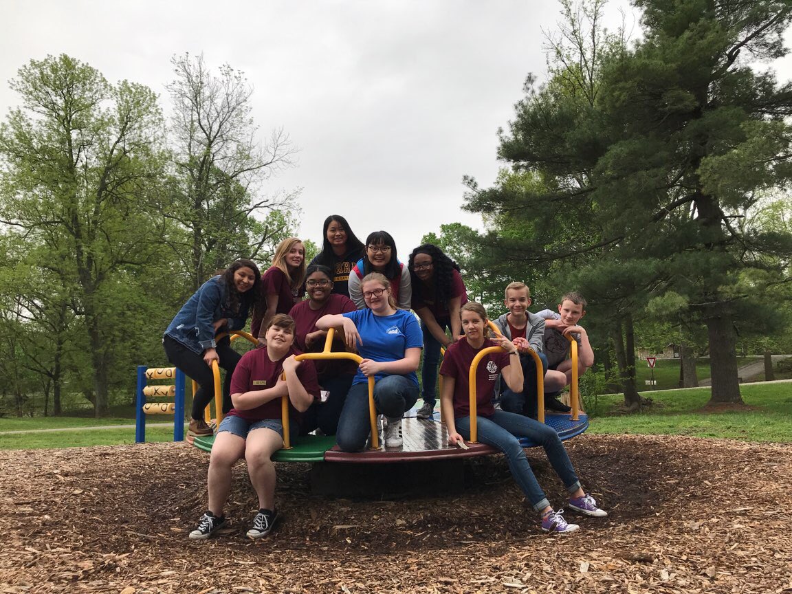 HCLeos's tweet photo. HC Leo fun at the 2018 MD 43 Conference at Burdette Park #lightscameracolonels #wearehcs #LionsClubs https://t.co/PSAhLZN1dB