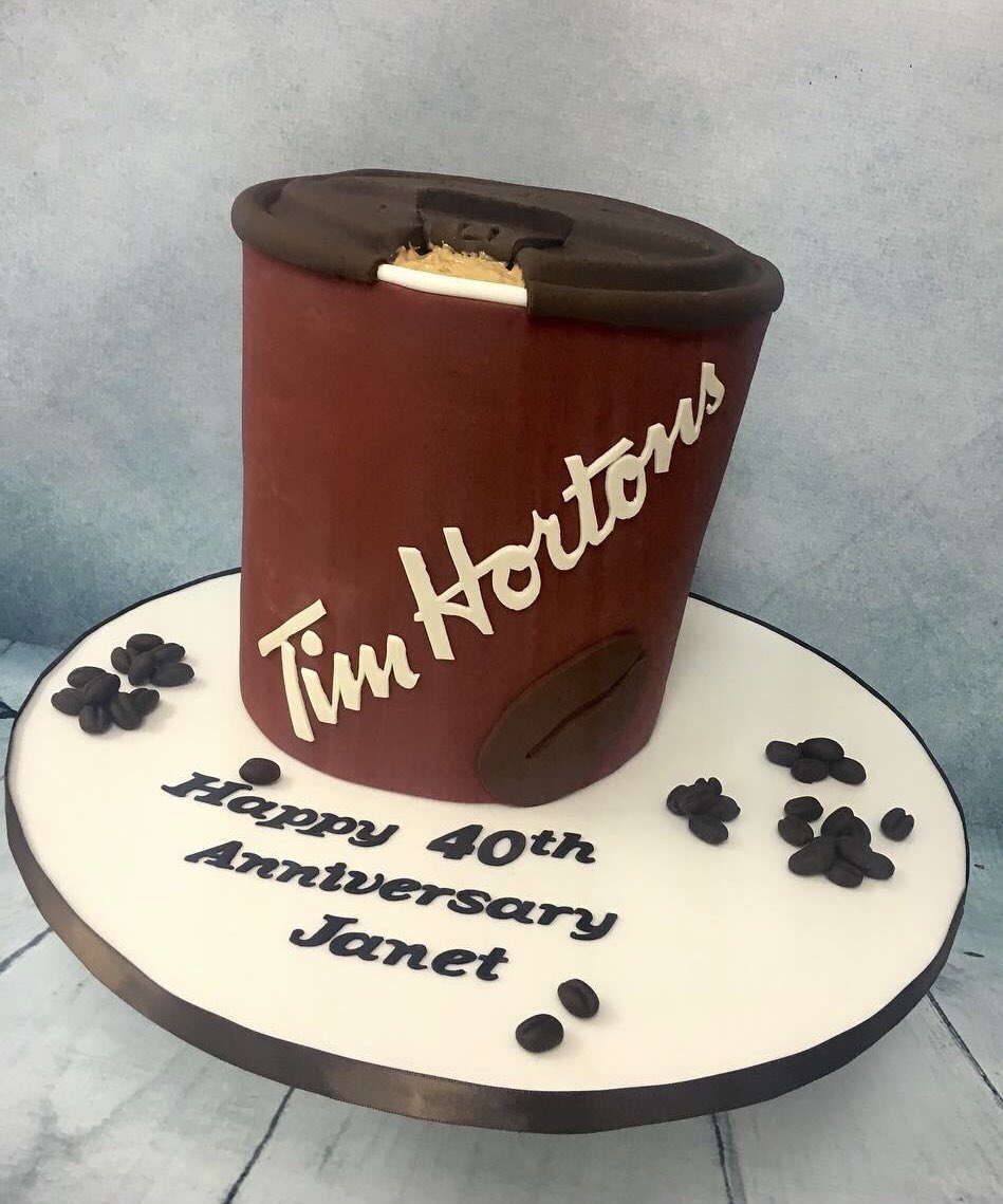 TooNicetoSlice's tweet photo. Alright, who ordered the double-double? ☕️ 🍰. #toonicetoslice #timhortons #customcakes #wrtalk #kwawesome #renshawfondant https://t.co/VYqoNKV3xM