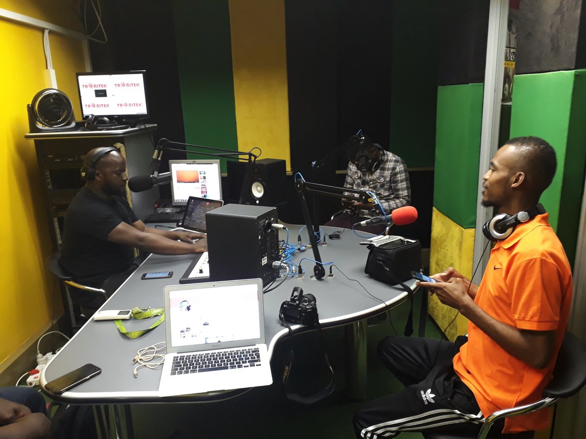 Tebeu's tweet photo. We live on @1912OnlineRadio https://t.co/uUQuHmHmg7