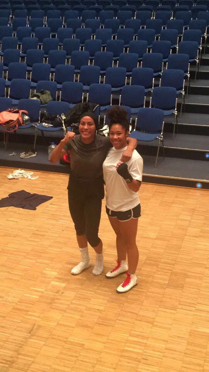 alyciambaum's tweet image. Excited for Undisputed Champion @ceciliabraekhus to make history tonight!  
#womensboxing #hboboxing #boxing #braekhusreis