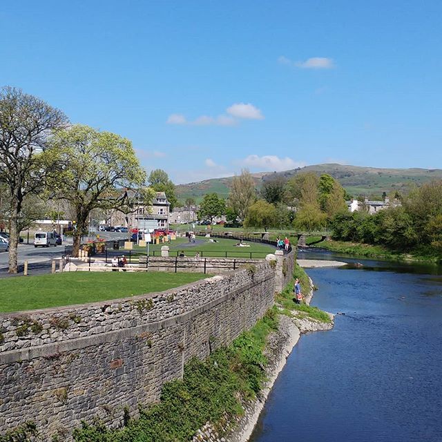 Today, I've mainly been watching people of all ages enjoying the new New Road Common #Kendal #greenspaces ift.tt/2rnBH2S