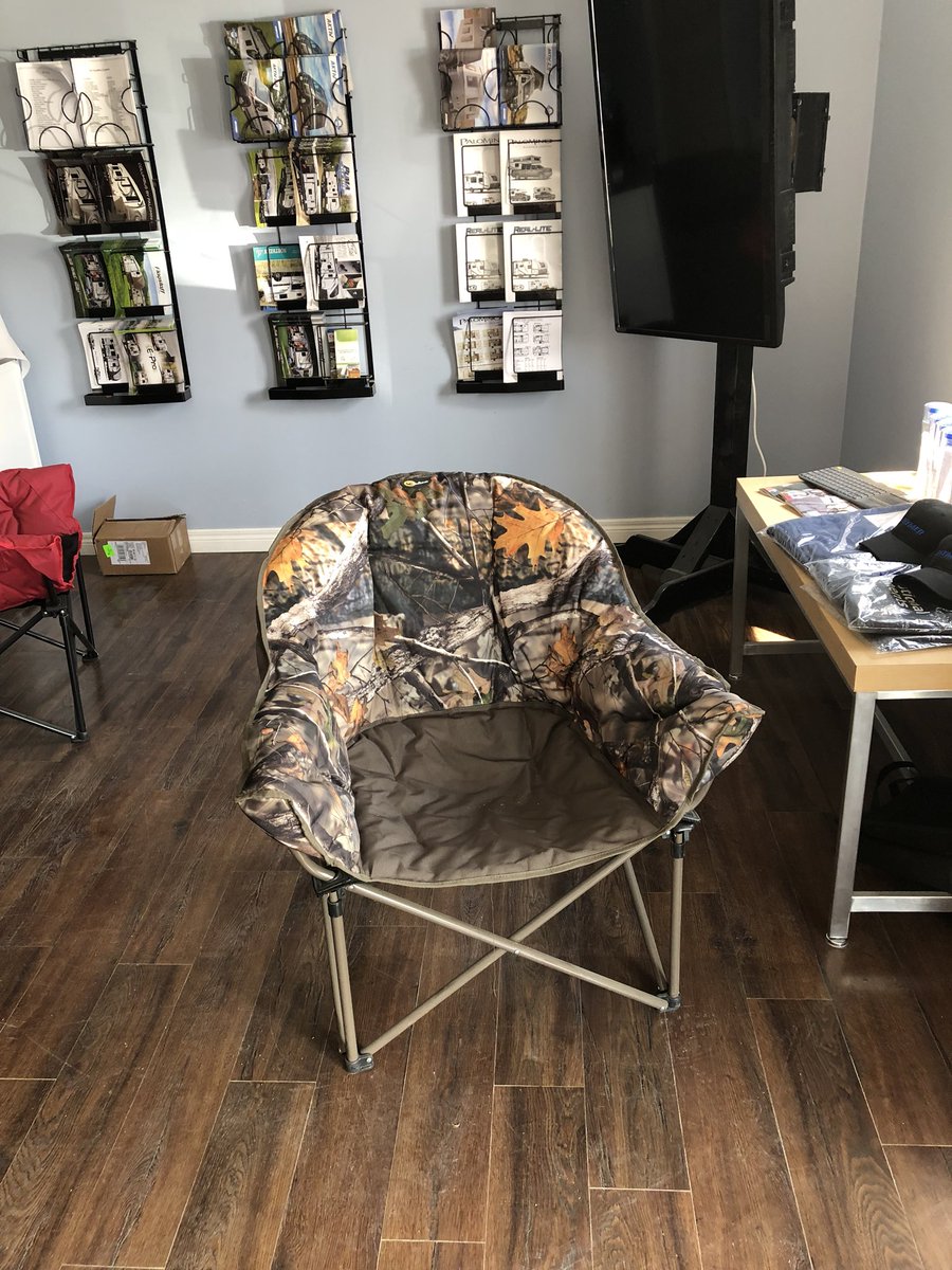 CampOutRV519's tweet photo. Happy cinco de mayo! If you can find the jar of mayo we hid in a trailer sink you win this camo big dog chair! #WhereDidTheChairGo https://t.co/p3ehLs9UUU