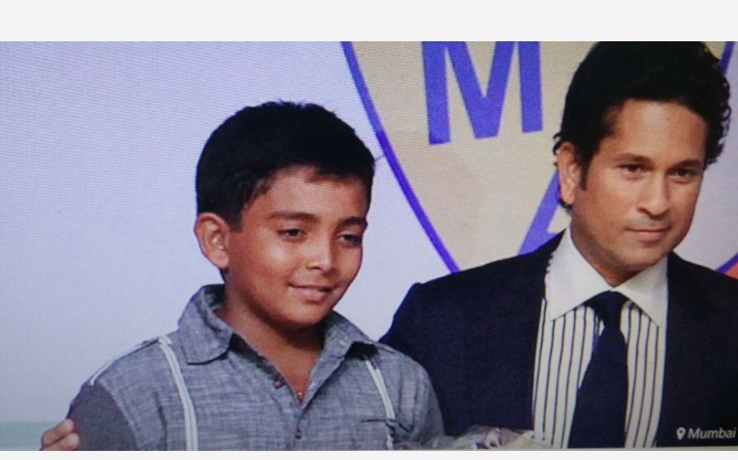 anilprathap's tweet photo. #bcci #MSDhoni little master to master blaster. And master blaster to #littleblaster. Hope the baton will be moving into next generation https://t.co/nqNkRYZvKR