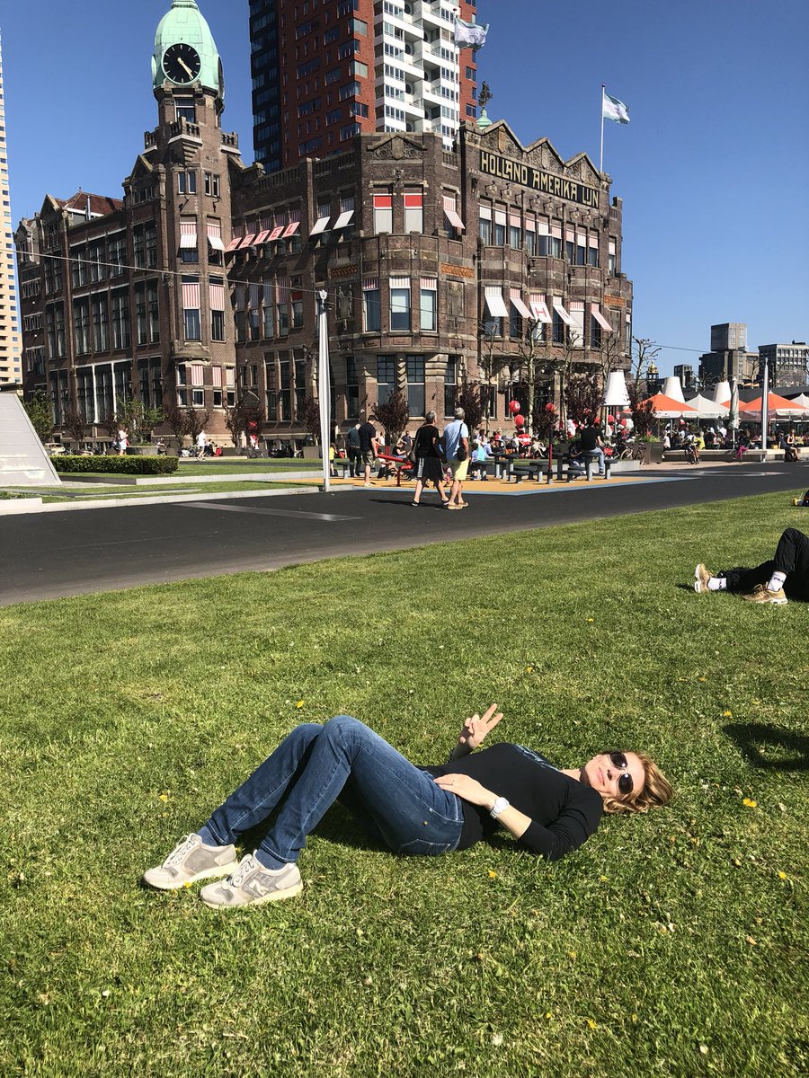 A spasso per la meravigliosa #Rotterdam. Amo questa città 😍🇳🇱 #travelblogger #viaggi