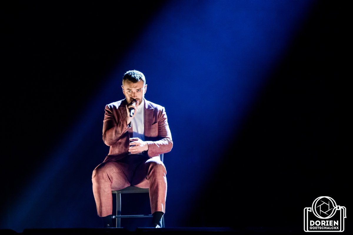DGoetschalckx's tweet photo. @samsmithworld last night in Belgium at @sportpaleis 😮💖💖

#samsmith #TheThrillOfItAllTour #sportpaleis 
Photos taken for @FrontViewMag https://t.co/aPLmEsJasV