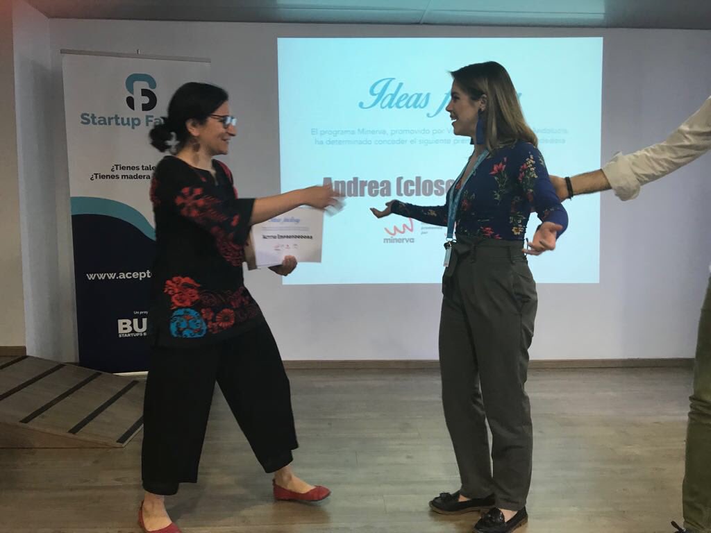 GraciaCatalina_'s tweet photo. Gracias a @ideasfactory_es y en particular a @emi_sb por dejarnos participar una edición más en este concurso de ideas y premiar a la mejor actitud #emprendedora. ¡Felicidades a la ganadora! Que disfrutes mucho tu premio #SevillaIF https://t.co/K215XGV5ag