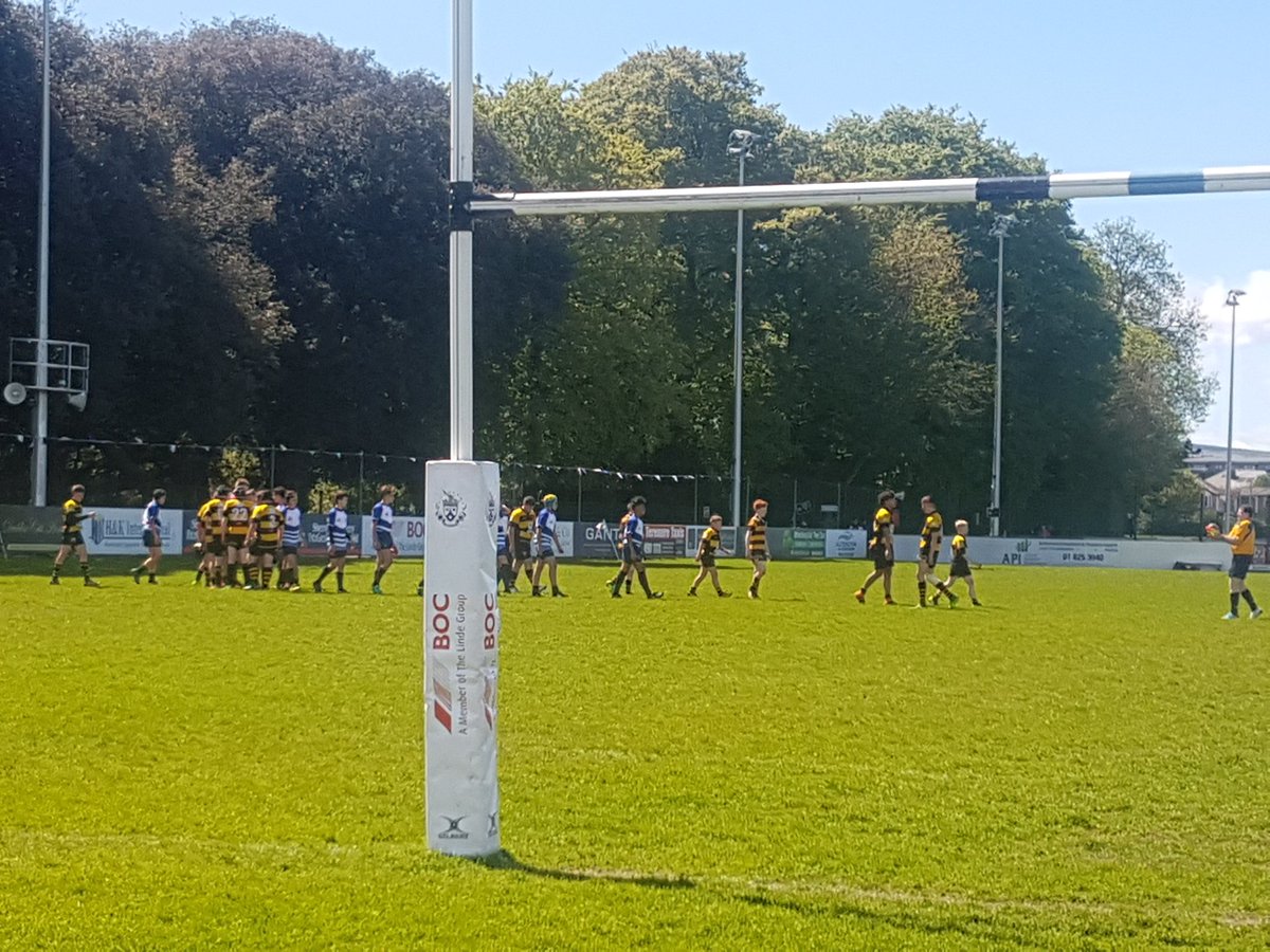 gmuzz87's tweet photo. Great weather out in @terenurerugby for their annual u13 tournament. Teams from England, Wales and France are competing this weekend. Super for @RhysRuddock to pop down and give support for a great event. He had time for everyone #Gent @LeinsterBranch  #fromthegroundup https://t.co/tduIJ6w3hu