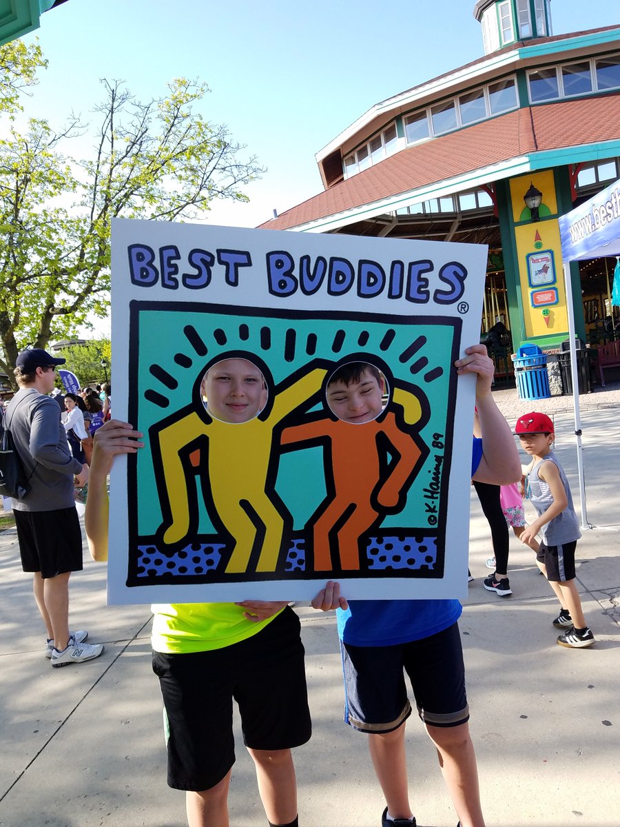 Friendship walk today with <a href="/BestBuddiesIL/">Best Buddies IL</a> ! Great day to promote friendship! ❤❤ #weare44 #gwms