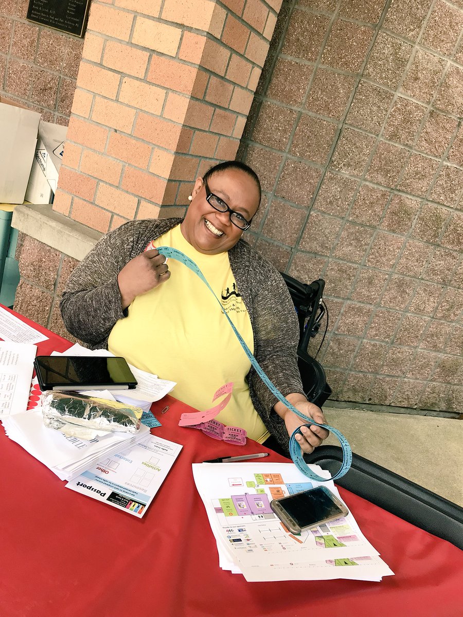BothellProud's tweet photo. Bothell’s elite volunteers #UnitedWay #WellnessFair #AttGivingBack #Helpingthecommunity #BeProud #attemployee @liz_gtweets @socialbilllee https://t.co/G9YBTFPD4h