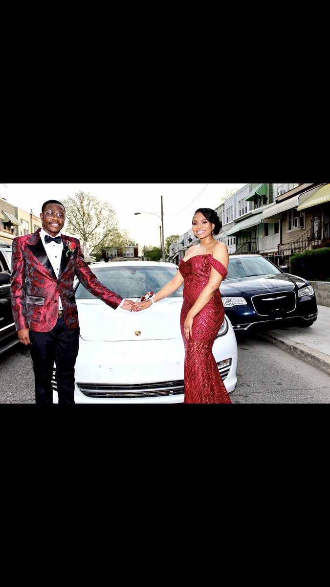 Touch_Screen_'s tweet photo. 🚨🚨🚨🚨🚨🚨🚨🚨🚨🚨🚨👌🏽 #Nyah&Yohance #Prom2018 #king&Queen #touchscreenphotograhphy @TouchScreenTv #TouchScreenentertainment #prom #gowns #blackQueens https://t.co/i7rcPEWaEh