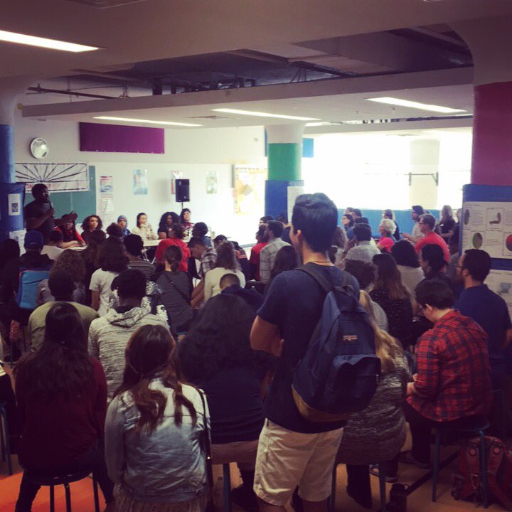 monicaclrk's tweet photo. This room is magic, full of multi-generational, intersectional social, racial, ed social justice warriors! #studentvoice #studentactivists #youthpower #teacheractivists #liberatoryed #praxis #phronesis #crited #criticalPAR @TAGPhilly #ed4lib18 #PHLed @psnotebook @PhillyInquirer https://t.co/wsJe8HVcwz