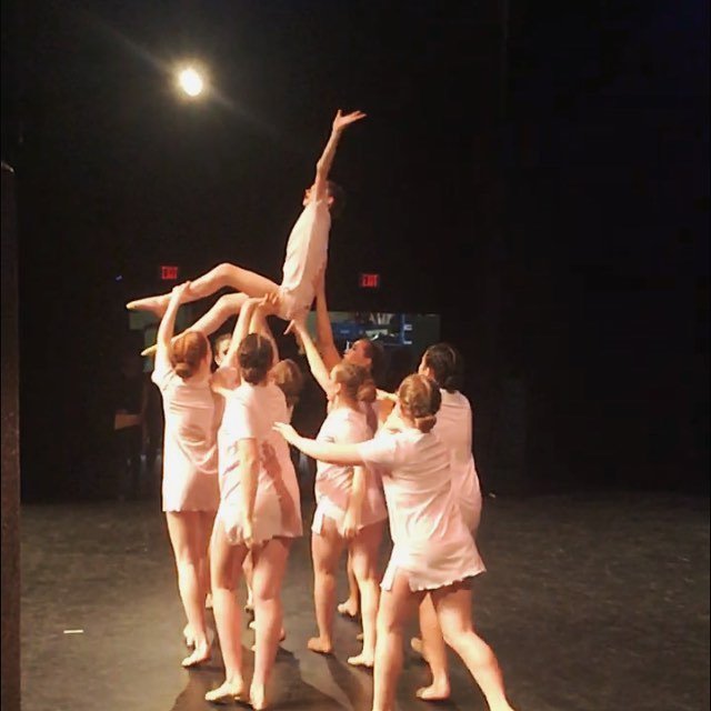 breakthrudance's tweet image. Yes... dancers do lift.💪🏼
#lifteachotherup 💜
.
.
.
.
.
.
.
#breakthrudancechallenge #bdc #huntsvilledance #dance #canthelpfallinginlove #dancers #reachforthestars #lift #competition