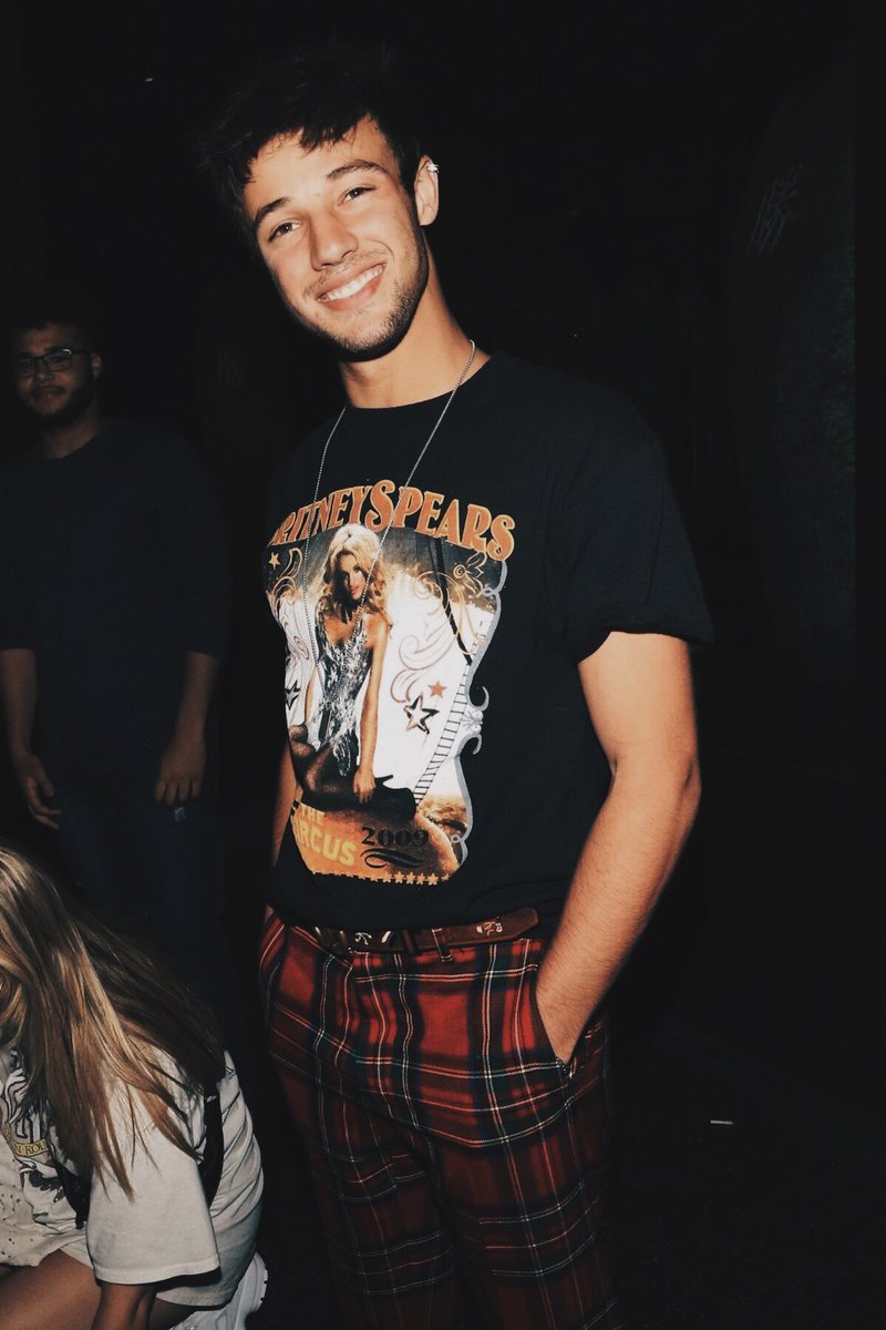 cameron aesthetic (@dallaesthetic) on Twitter photo 