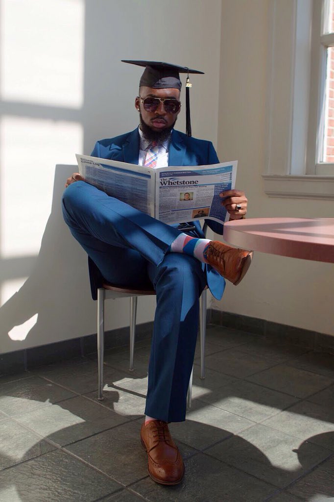 Ev_LeMoor's tweet photo. I wrote my way out. ✍🏿🎓 #MultimediaCommunication #GradSZN2018 #1MoreWeek
.
.
.
📸: @jesais_parker https://t.co/tabSHHJSMB