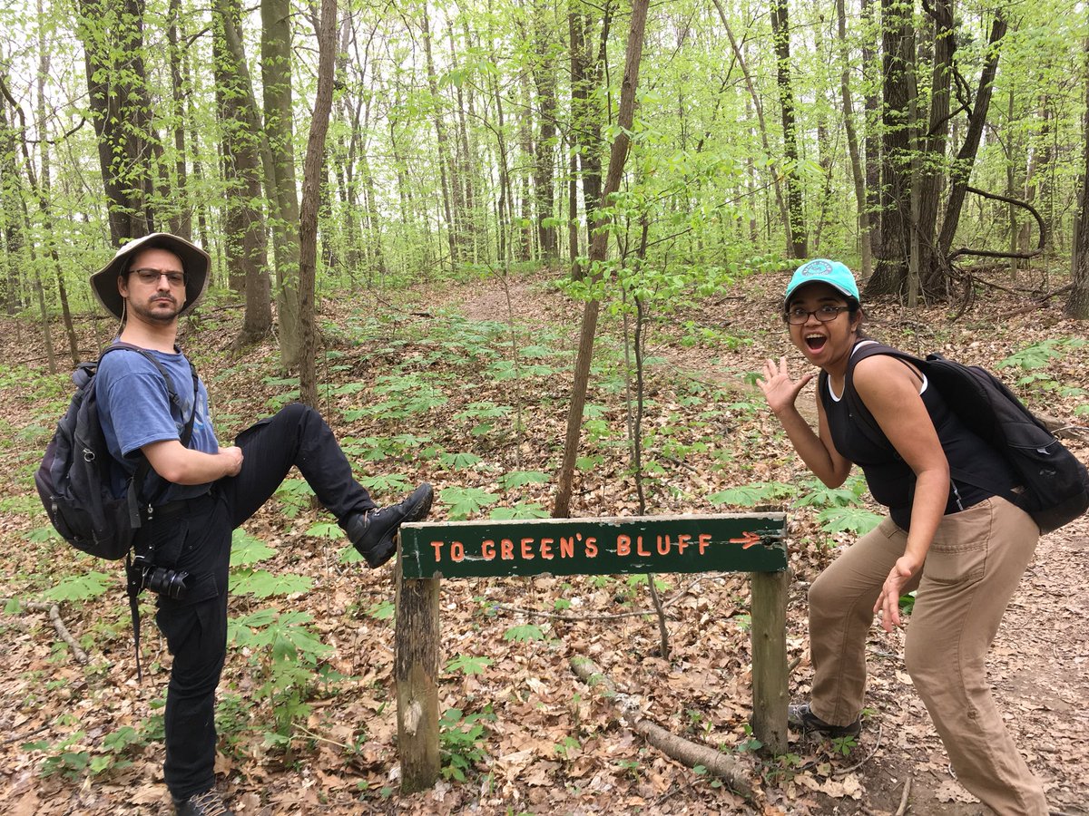 amrita2989's tweet image. So much fun helping @WenJuanMa84 and @parisveltsos look for (and find) Silene virginica @ Green’s Bluff Nature Preserve, Indiana. We even discovered a new patch and found infections!! #fieldworkisfun #springhassprung 😊