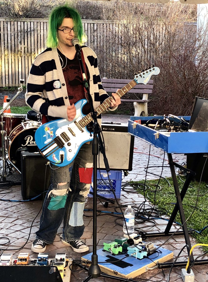 NewGlasgowNS's tweet photo. Great set by Andrew Spicer in Murdoch Park #DowntownNG #NGAAN18 @NGsArtAtNight https://t.co/Ih2wRUkshx
